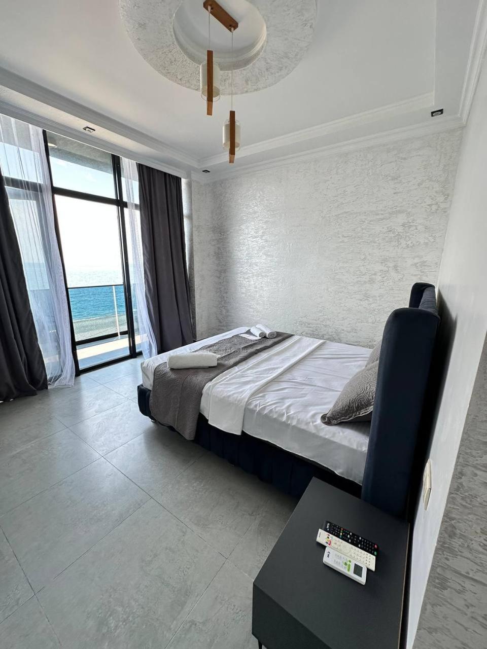 Hotel Black Sea Kobuleti Extérieur photo